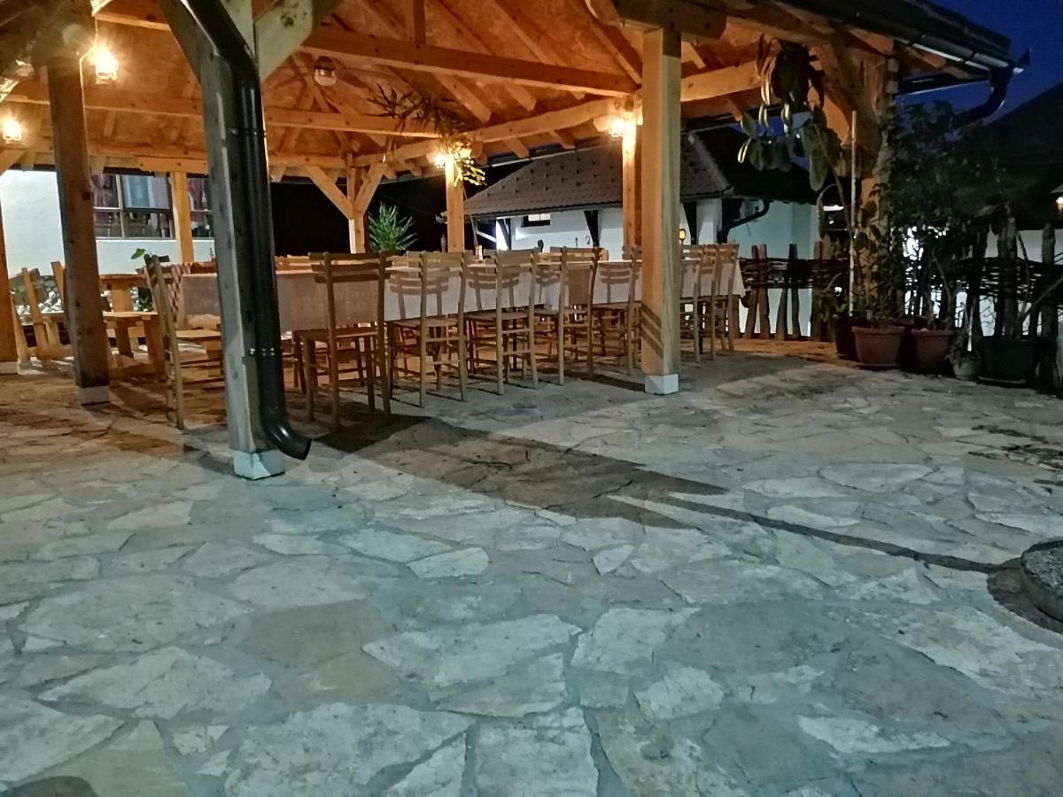 Bed and Breakfast Etno Selo Lelic Валево Экстерьер фото