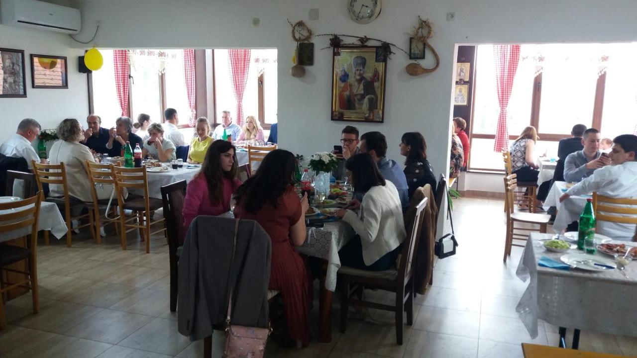 Bed and Breakfast Etno Selo Lelic Валево Экстерьер фото