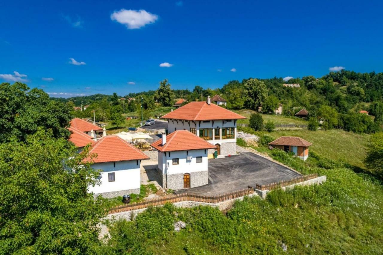 Bed and Breakfast Etno Selo Lelic Валево Экстерьер фото